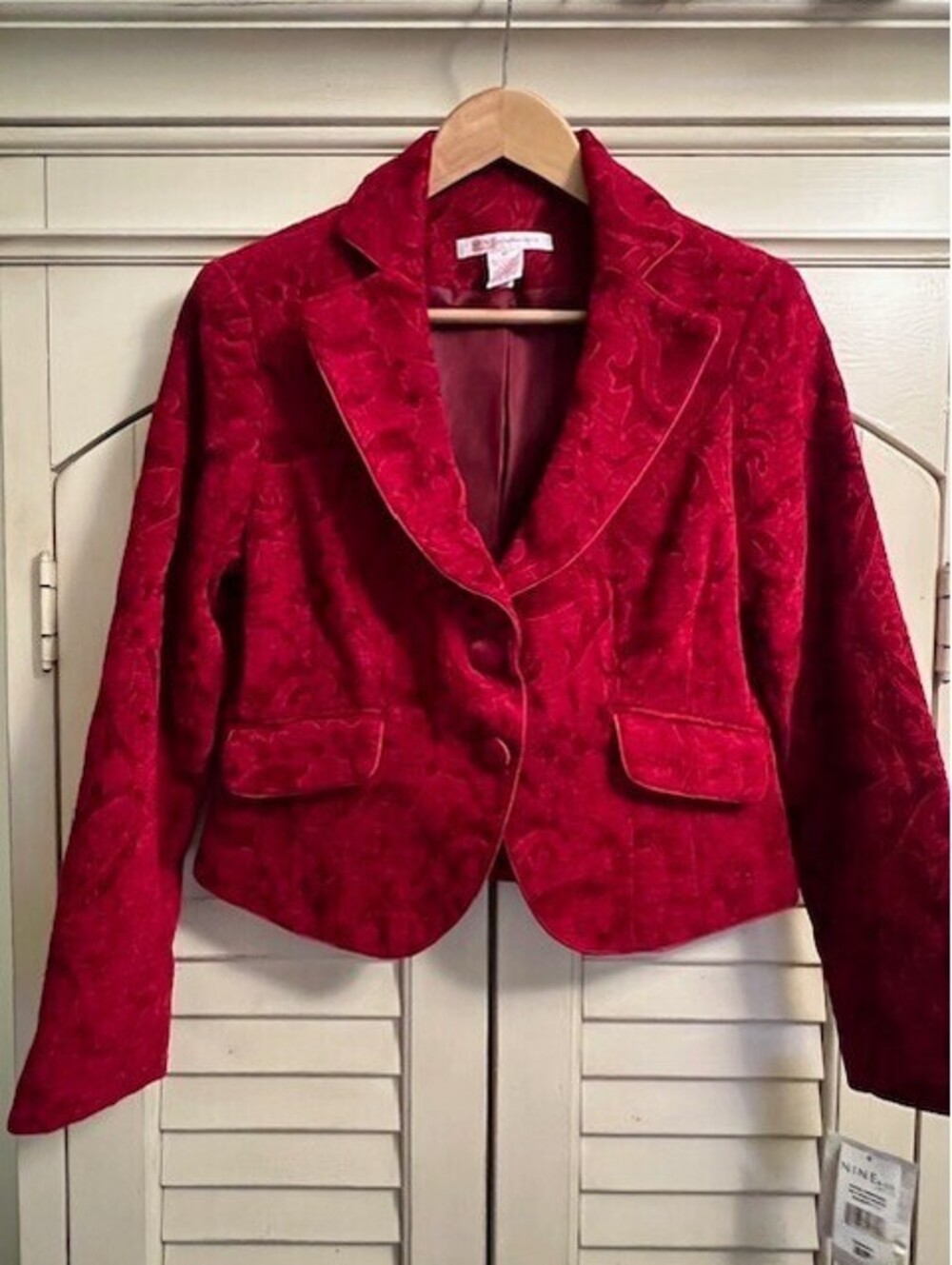 NEW Nine West Blazer Women's Crushed Velvet Jacquard Red Scroll 8Petite